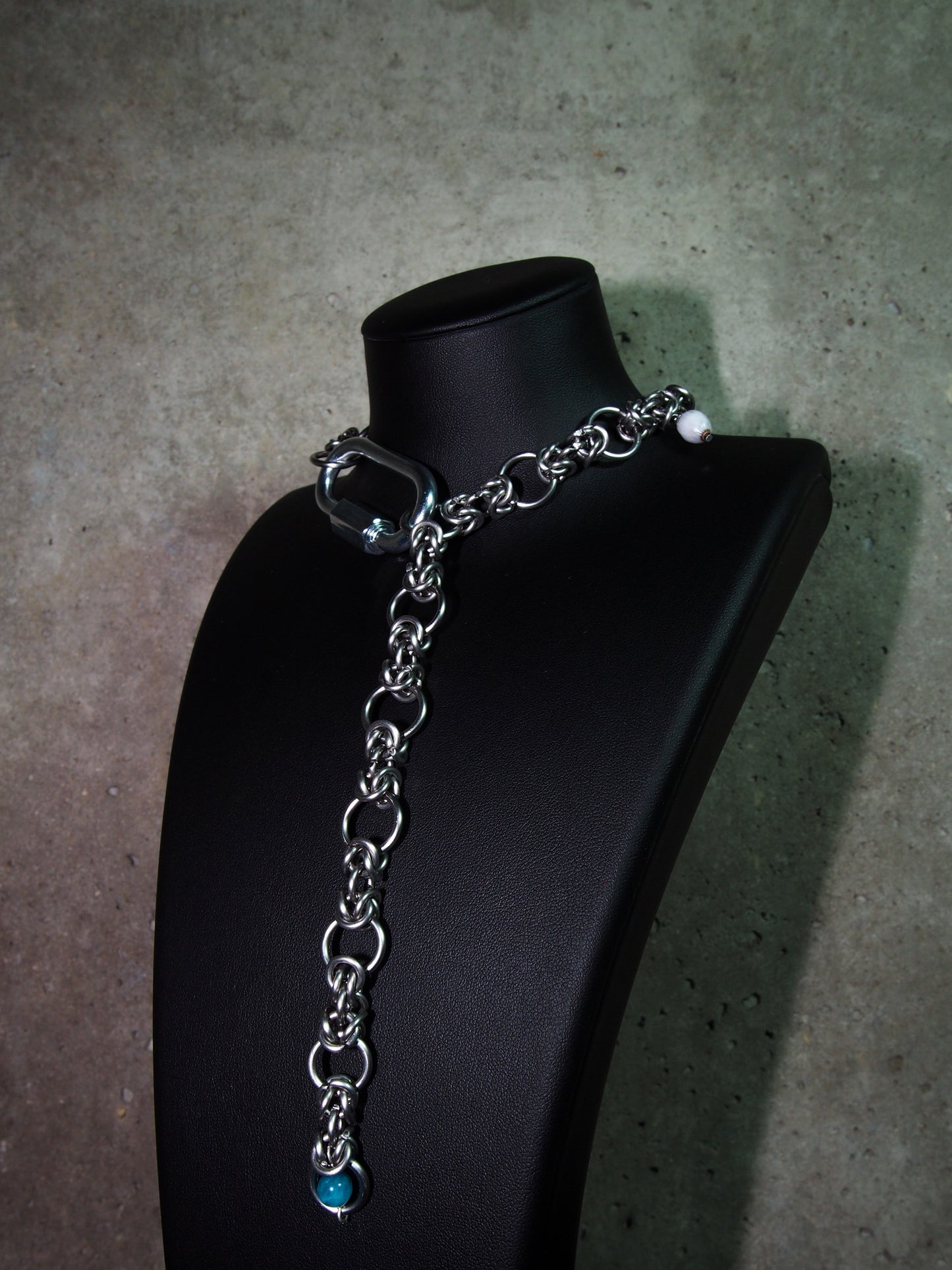 ATTACHE.DE.METAL.II