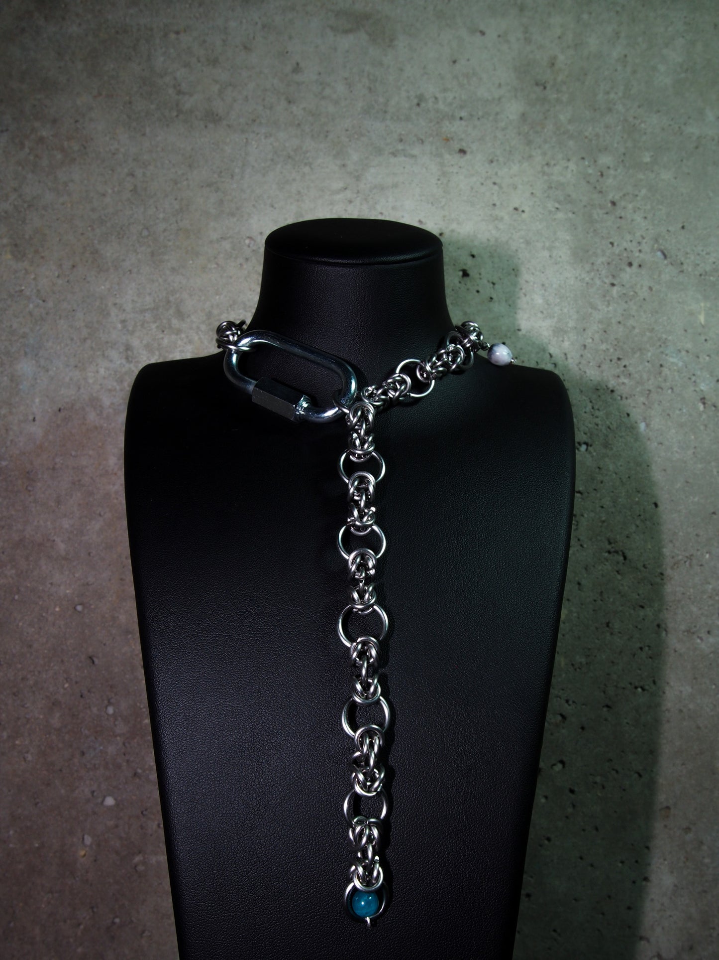 ATTACHE.DE.METAL.II